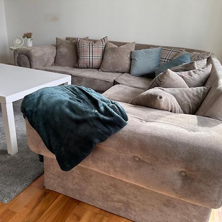 Centrally Located 1Br Apt Near Edg Cricket, University Of Bham, Priory Hospital & Cannon Hill Park Birmingham Kültér fotó