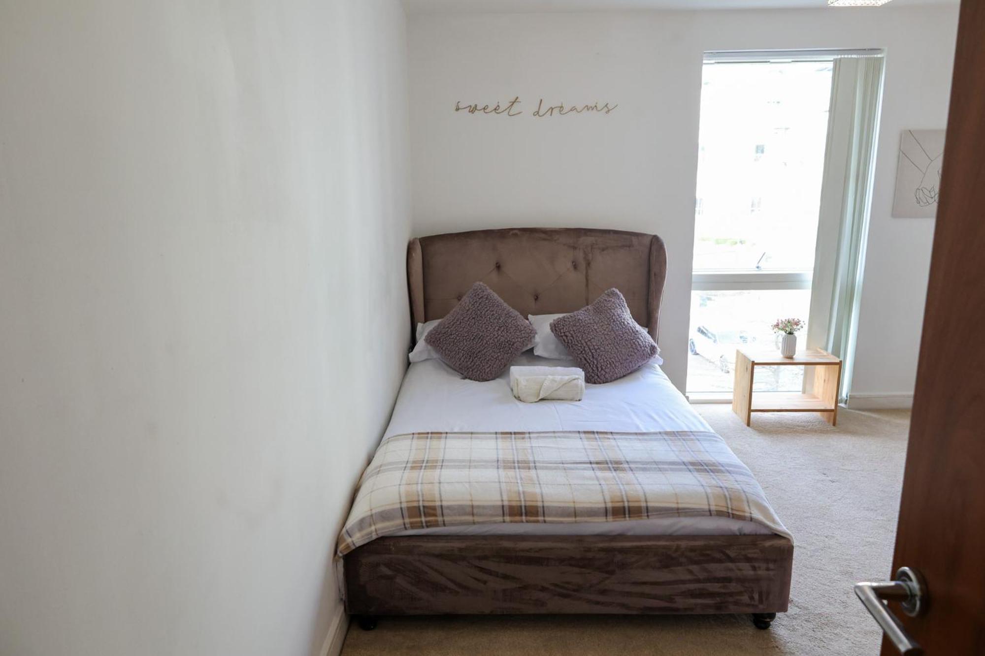 Centrally Located 1Br Apt Near Edg Cricket, University Of Bham, Priory Hospital & Cannon Hill Park Birmingham Kültér fotó