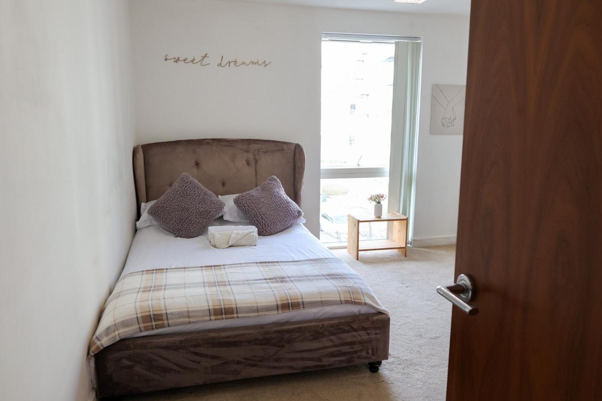 Centrally Located 1Br Apt Near Edg Cricket, University Of Bham, Priory Hospital & Cannon Hill Park Birmingham Kültér fotó